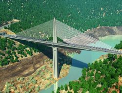 Asrın projesi deyip 10 yılını aşan yol yapımı hala bitmedi